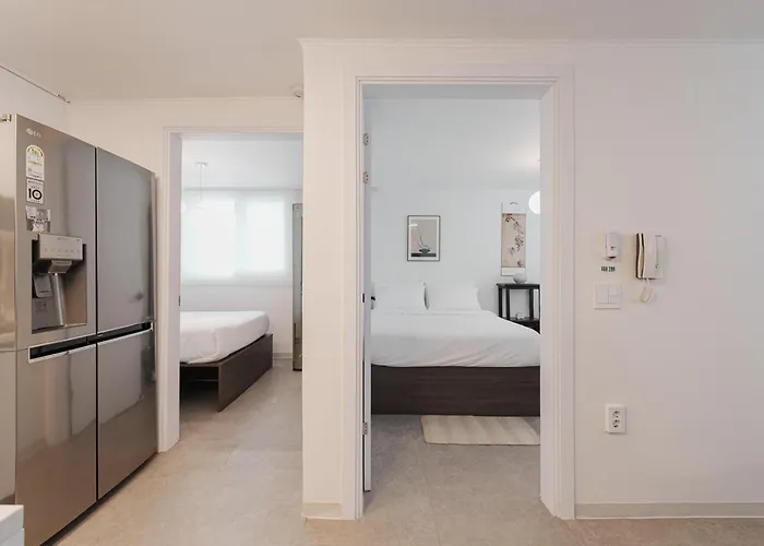 Hyun - 3r Sb5min, Free Parking, Luggage Storage Apartment *